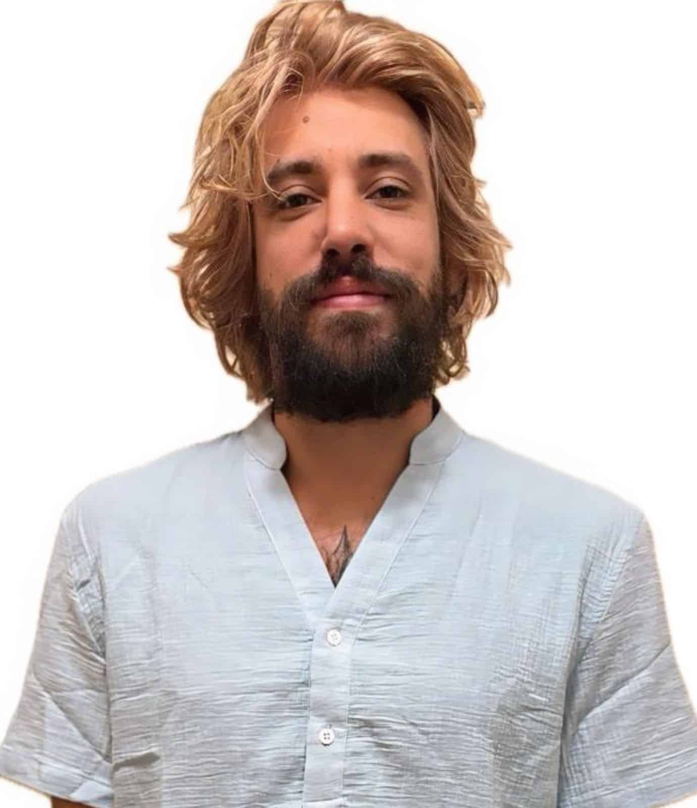 Alex Headshot
