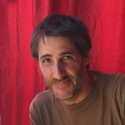 Headshot Xavier Valentí